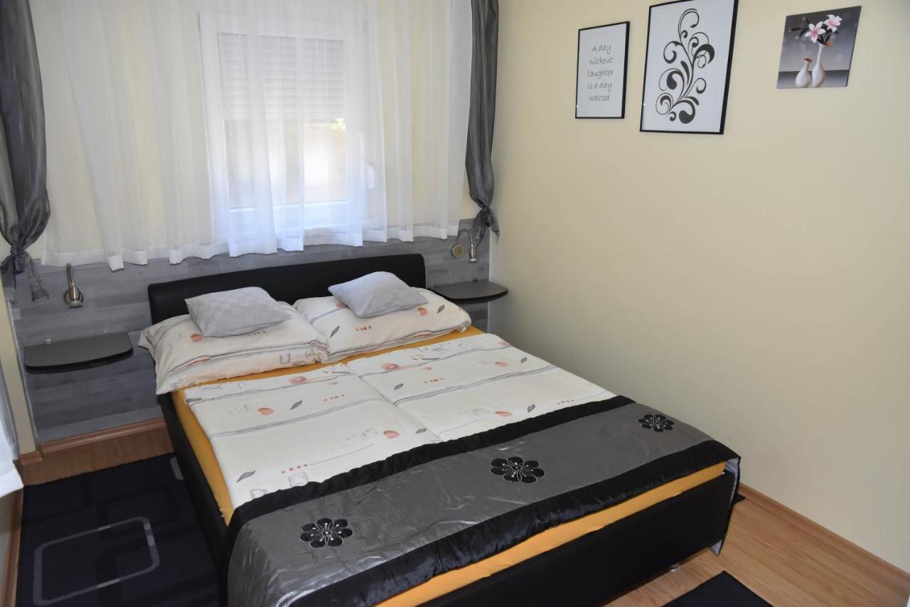 Gyenesi Virag Apartman Денешдиаш Экстерьер фото